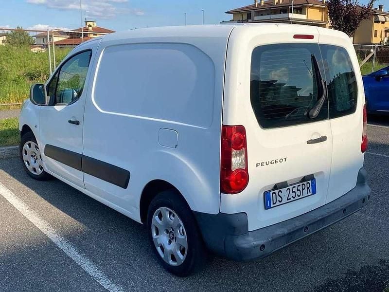 Usata Peugeot TePee Premium 90 CV (66 kW) 2009 Bianco Furgone