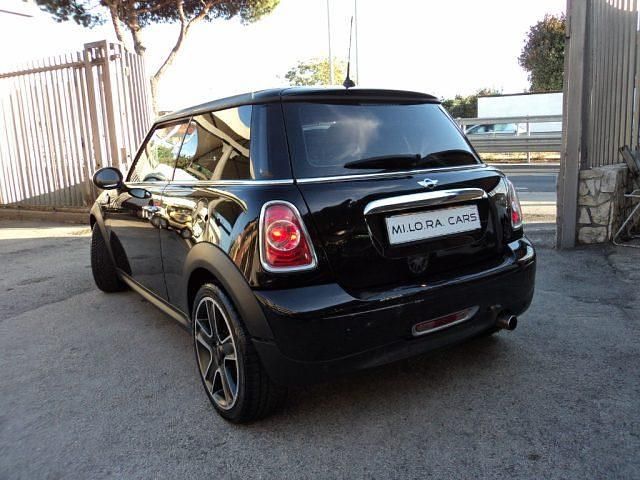 Usata Mini ONE 75 CV (55 kW) 2013 Nero Utilitaria