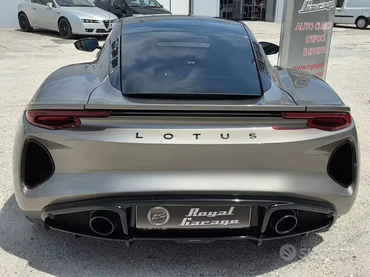 Usata Lotus Emira 405 CV (297 kW) 2023 Grigio Coupé