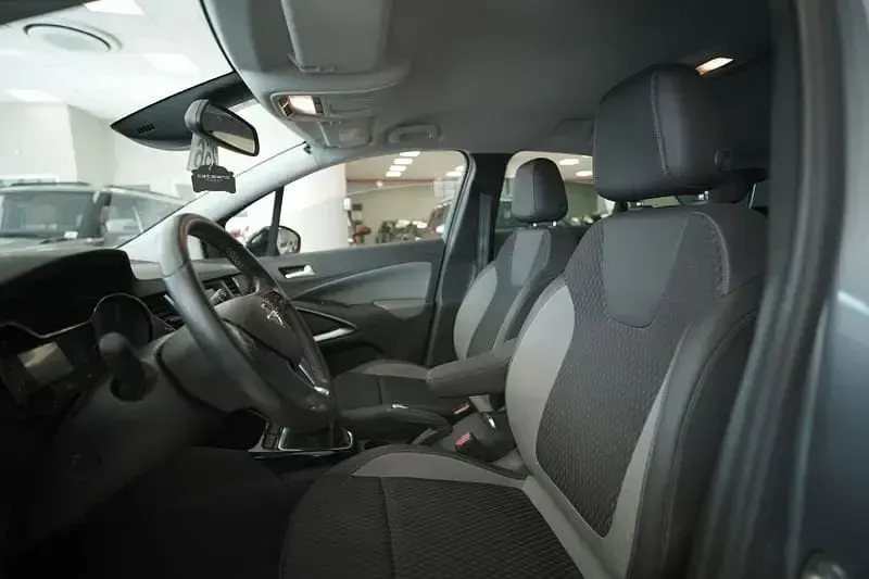 Usata Opel Crossland X Innovation 110 CV (80 kW) 2018 Grigio SUV