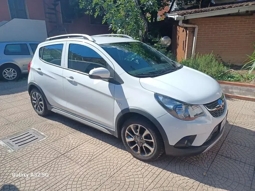 Usata Opel Karl Rocks 75 CV (55 kW) 2018 Utilitaria