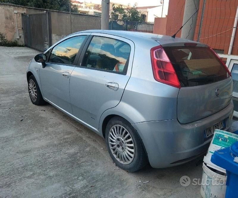 Usata Fiat Grande Punto 2007 Grigio Utilitaria