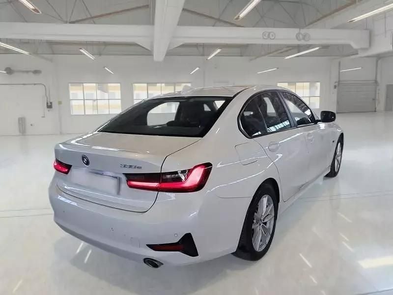 Usata BMW 330e Advantage 184 CV (135 kW) 2021 Bianco Berlina