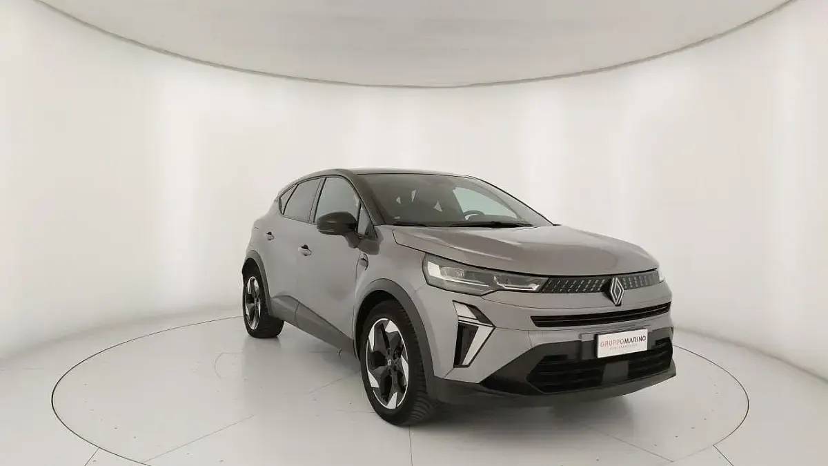 Usata Renault Captur Techno 90 CV (66 kW) 2025 Grigio SUV