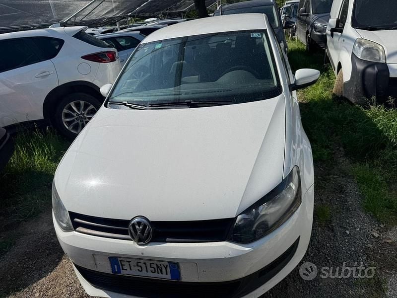 Usata VW Polo Trendline 75 CV (55 kW) 2013 Bianco Utilitaria