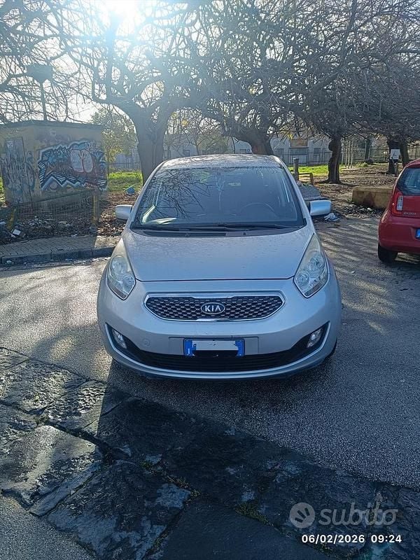 Usata Kia Venga Active 90 CV (66 kW) 2011 Grigio Utilitaria