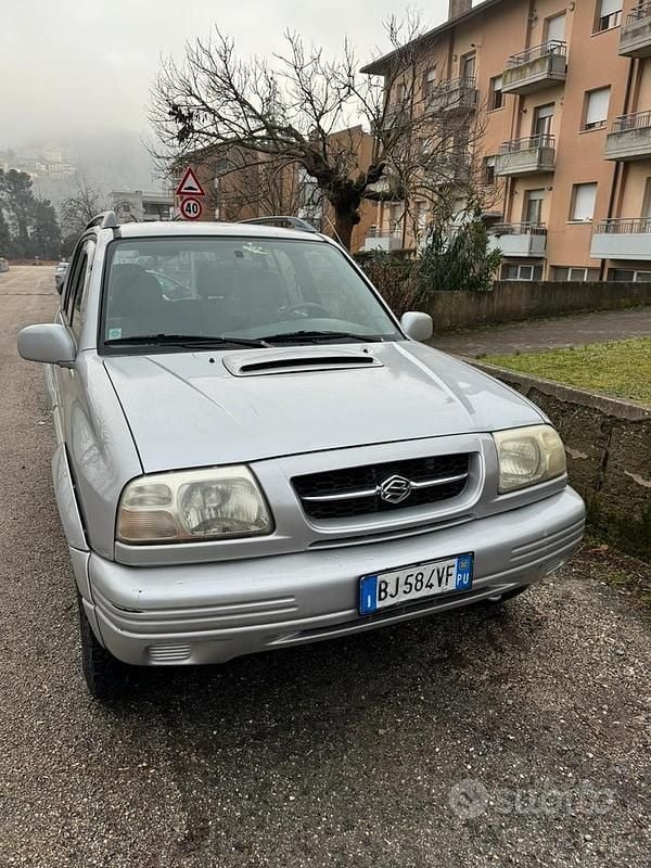 Usata Suzuki Vitara 2000 Grigio SUV