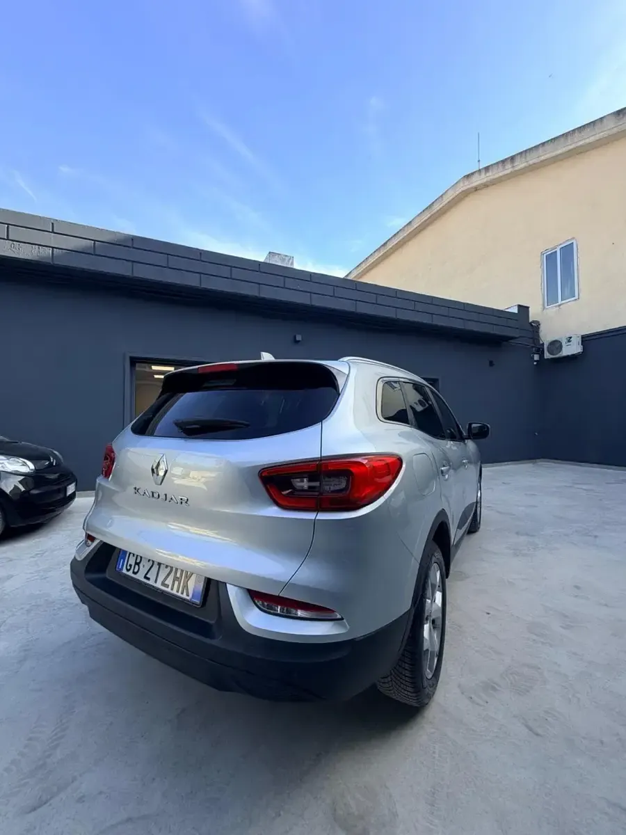 Usata Renault Kadjar Life 115 CV (84 kW) 2020 Argento SUV