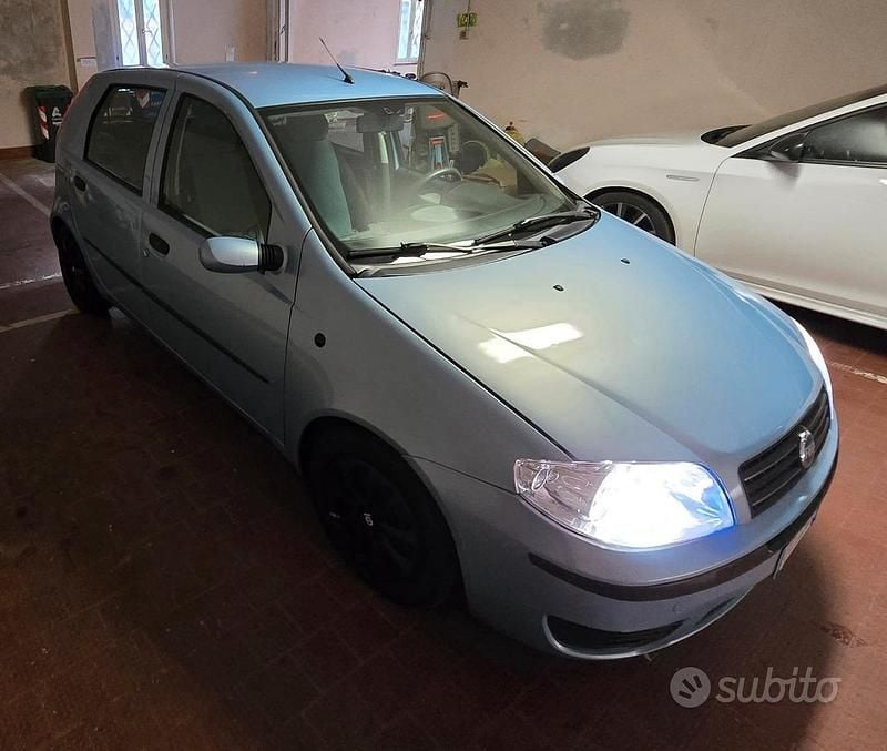 Usata Fiat Punto 2006 Blu Utilitaria