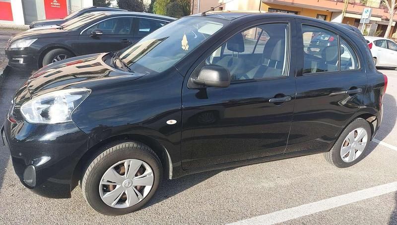 Usata Nissan Micra Comfort 80 CV (58 kW) 2016 Nero Utilitaria