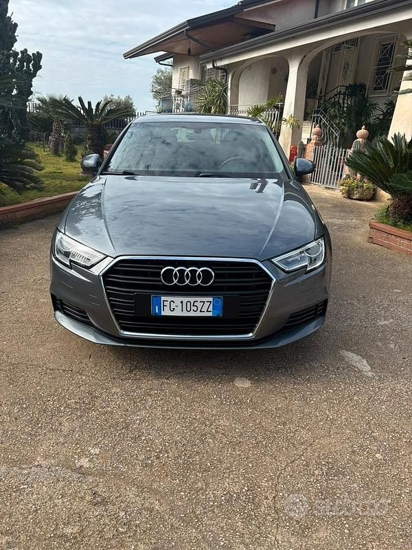 Usata Audi A3 116 CV (85 kW) 2017 Grigio Berlina