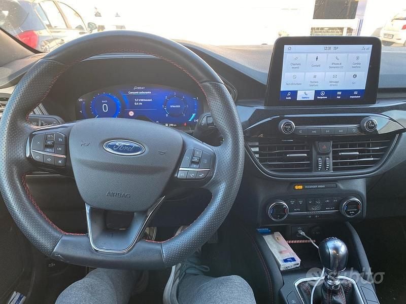 Usata Ford Kuga ST-Line 120 CV (88 kW) 2022 Grigio SUV