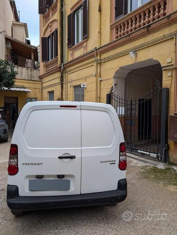 Usata Peugeot Partner 2016 Bianco Monovolume