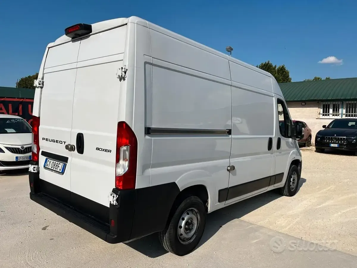 Usata Peugeot Boxer S 140 CV (102 kW) 2025 Bianco Furgone