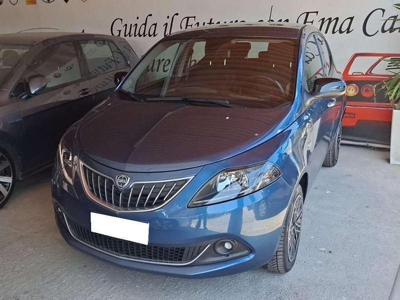 Blu/azzurro Usata 2022 Lancia Ypsilon Gold Due volumi | 11.200 € (Buon prezzo) - Immagine 1/4