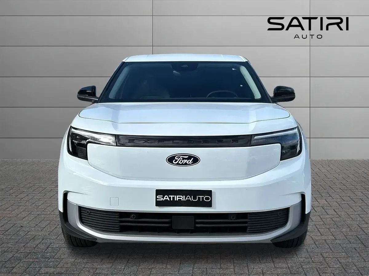 Nuova Ford Explorer Extended Range 210 kW (286 CV) 2026 SUV
