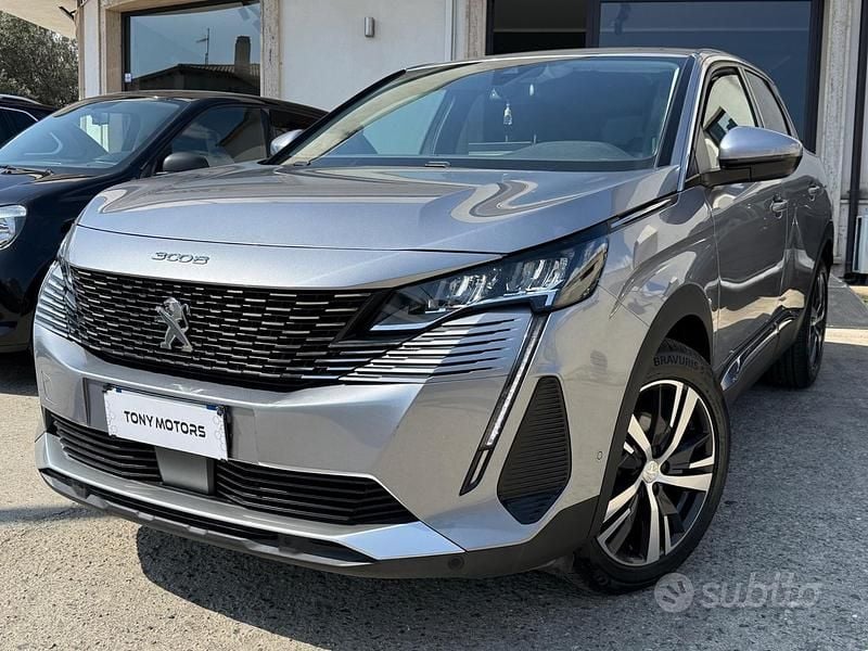 Usata Peugeot 3008 Allure 130 CV (95 kW) 2021 Grigio SUV