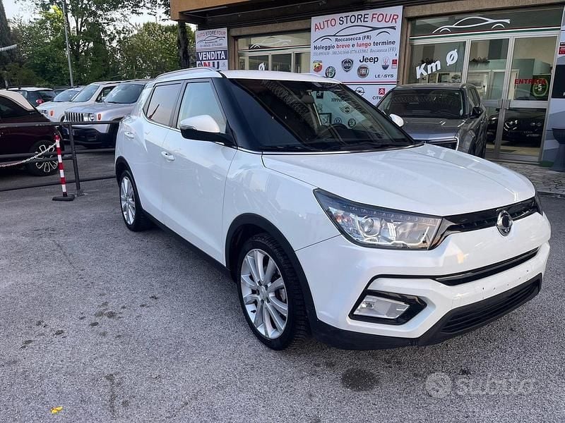 Usata Ssangyong (KGM) Tivoli 115 CV (84 kW) 2017 Bianco SUV