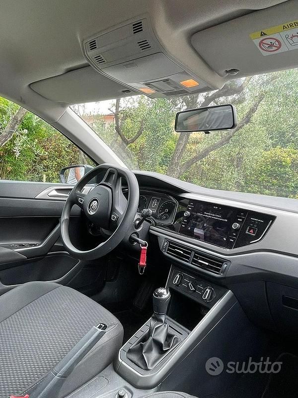 Usata VW Polo 60 CV (44 kW) 2019 Grigio Berlina