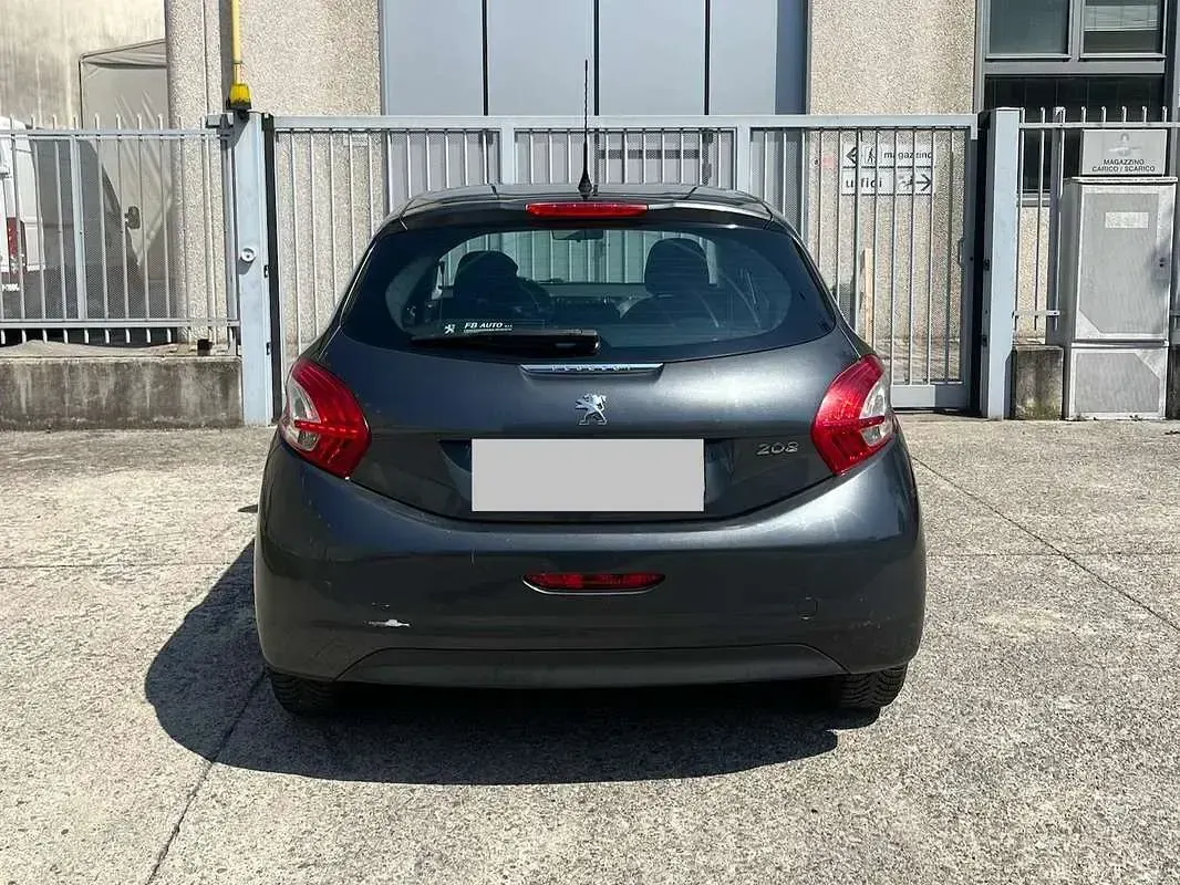 Usata Peugeot 208 Access 82 CV (60 kW) 2013 Utilitaria
