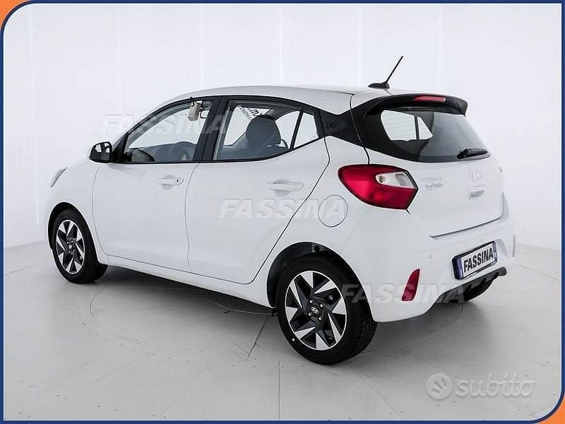Nuova Hyundai i10 2025 Bianco Utilitaria