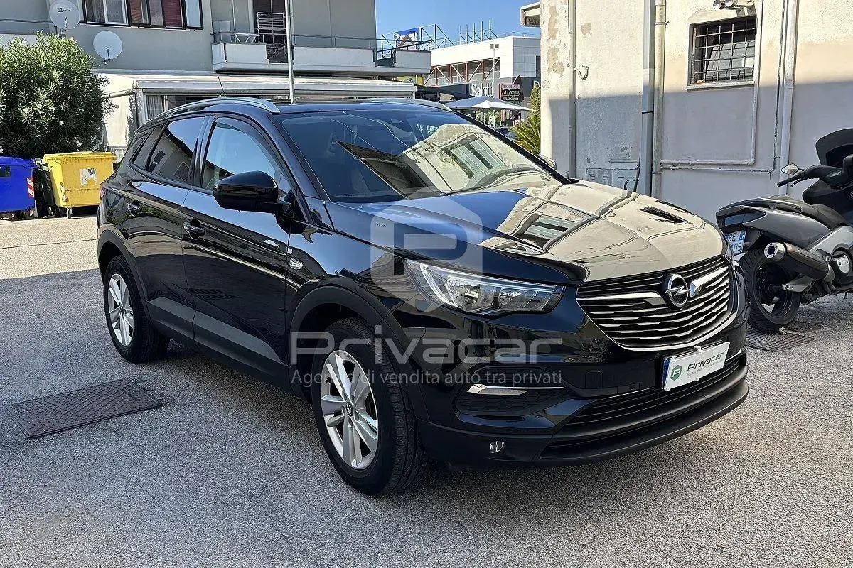 Usata Opel Grandland X Innovation 120 CV (88 kW) 2018 Nero SUV