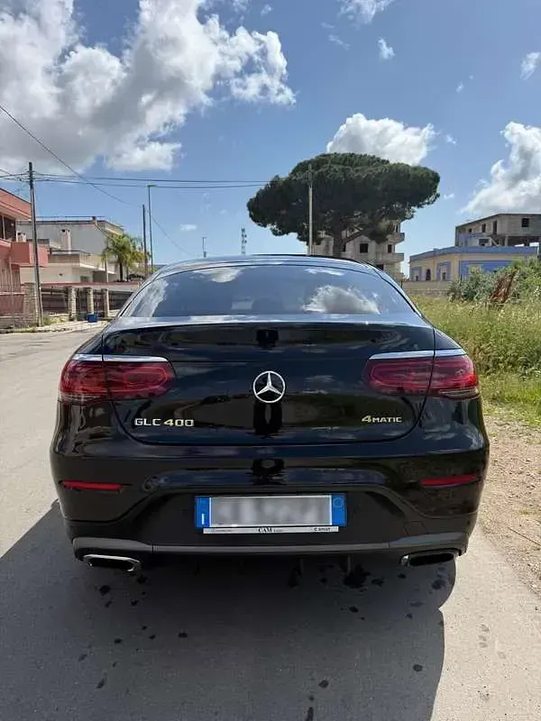 Usata Mercedes GLC400d Premium Plus 330 CV (242 kW) 2020 Nero SUV