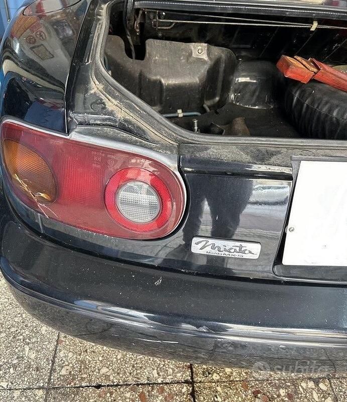 Usata Mazda MX5 116 CV (85 kW) 1992 Cabrio