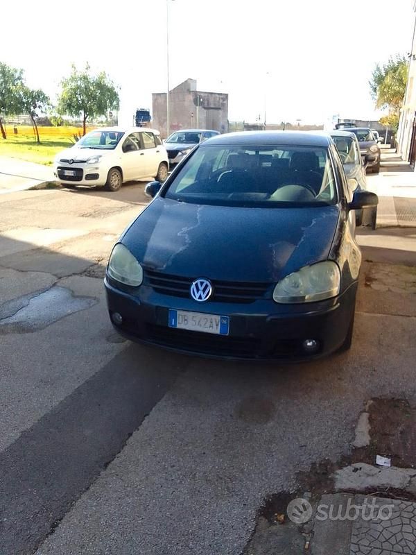 Usata VW Golf IV 2006 Blu Berlina