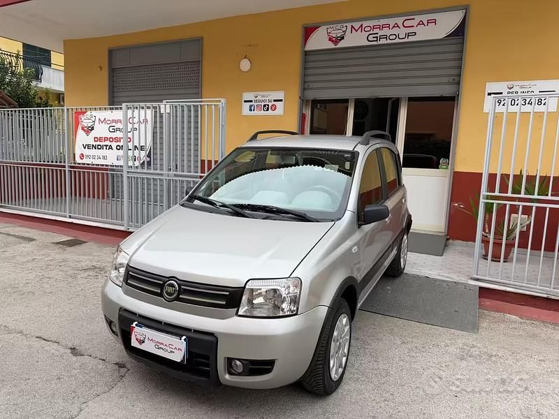 Usata Fiat Panda 4x4 Climbing 60 CV (44 kW) 2006 Grigio Utilitaria