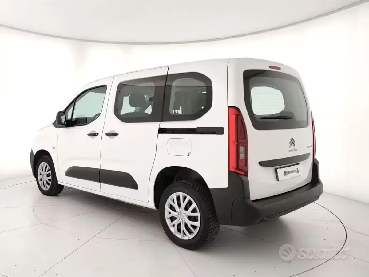 Usata Citroën Berlingo 102 CV (75 kW) 2021 Bianco Monovolume
