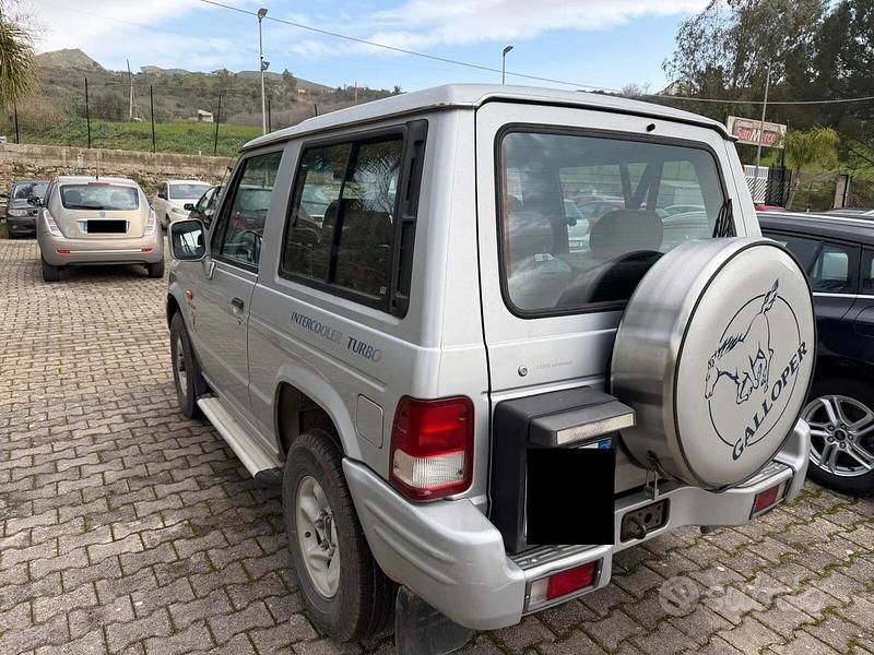 Usata Hyundai Galloper Comfort 99 CV (72 kW) 1999 Grigio SUV