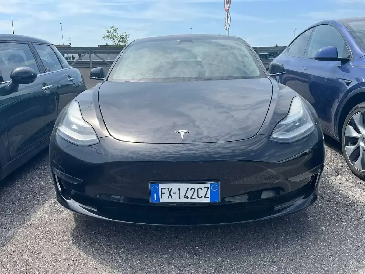 Usata Tesla Model 3 Standard Range 100 kW (136 CV) 2019 Nero Berlina