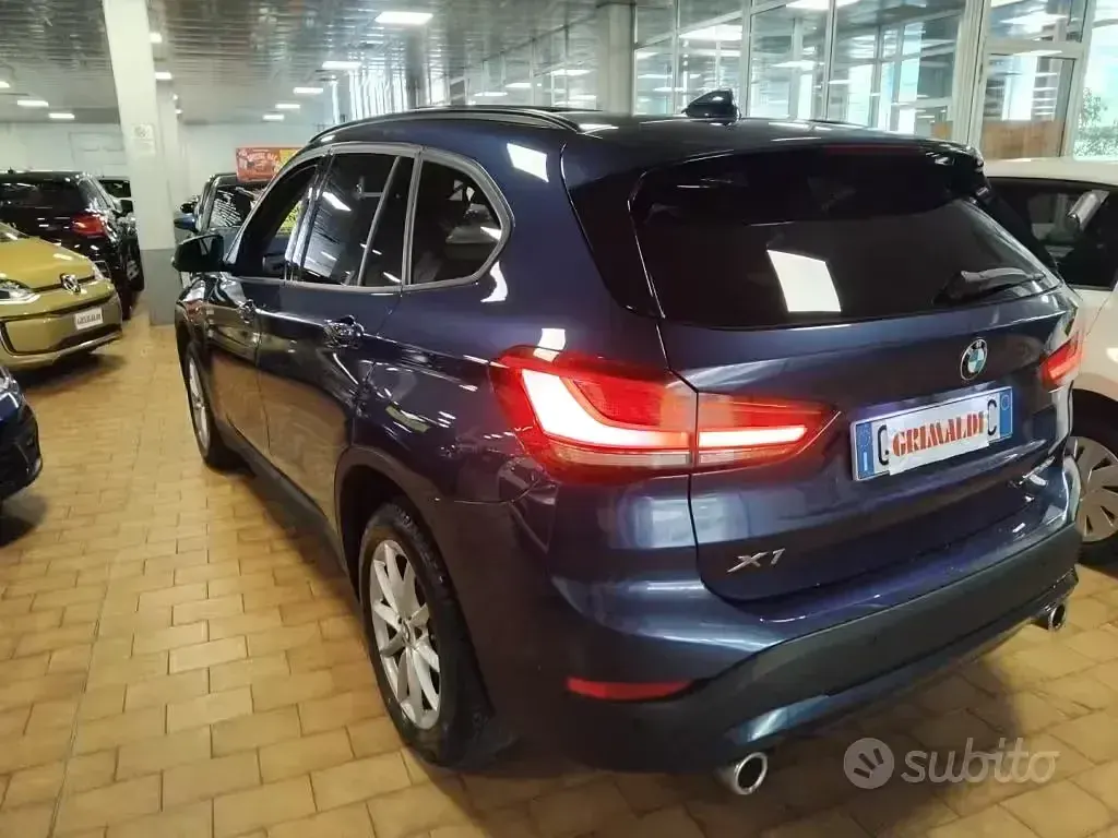 Usata BMW X1 Advantage 190 CV (139 kW) 2022 Blu / metallizzato SUV