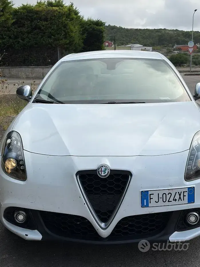 Usata Alfa Romeo Giulietta 120 CV (88 kW) 2017 Bianco Utilitaria