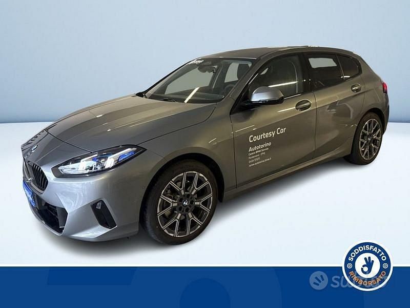 Usata BMW 118 Comfort Edition 149 CV (109 kW) 2025 Grigio Utilitaria