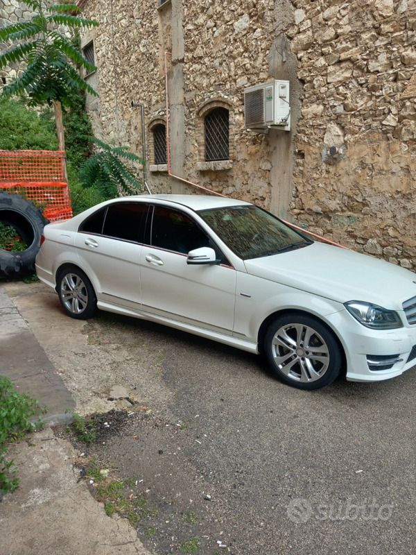 Usata Mercedes C200 184 CV (135 kW) 2012 Bianco Berlina