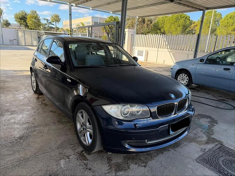 Usata BMW 118 142 CV (104 kW) 2008 Blu Utilitaria