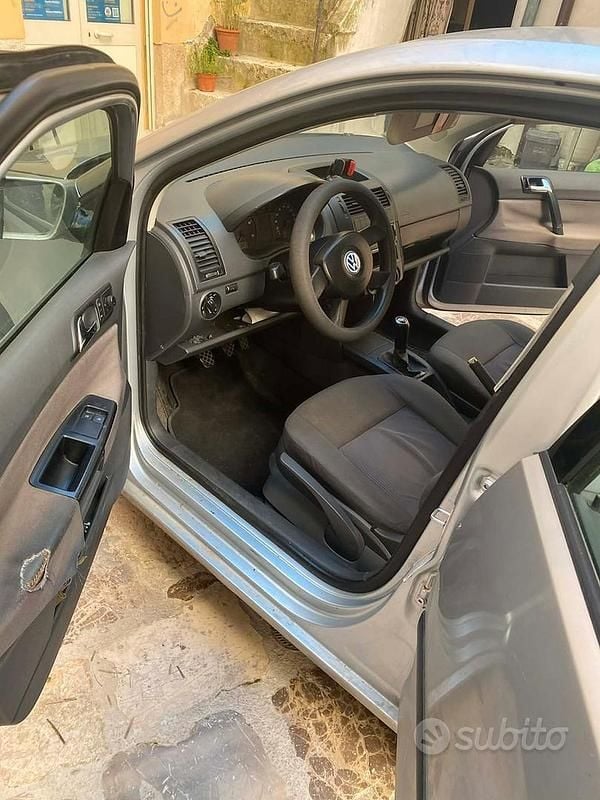 Usata VW Polo 2002 Grigio Berlina