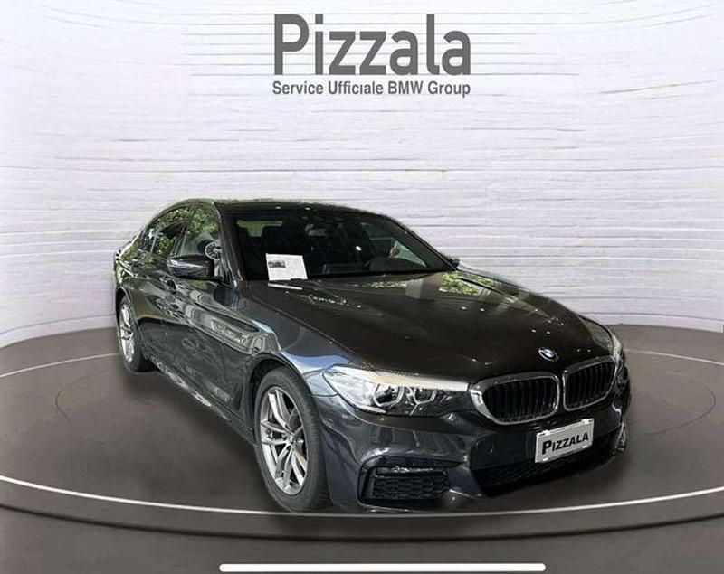 Nero Usata 2019 BMW 518 M Sport Berlina | 24.900 € (Buon prezzo) - Immagine 1/4