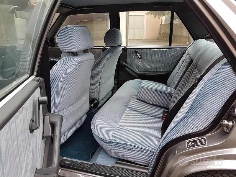 Usata Lancia Prisma 77 CV (56 kW) 1988 Grigio Berlina