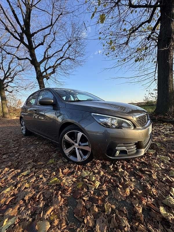 Usata Peugeot 308 GT-line 131 CV (96 kW) 2018 Berlina