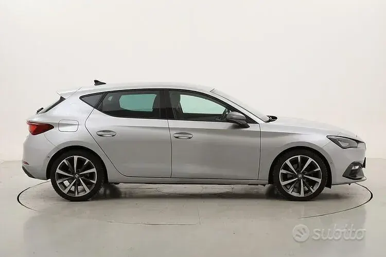 Gebraucht Seat Leon FR 150 PS (110 kW) 2022 Grau Limousine