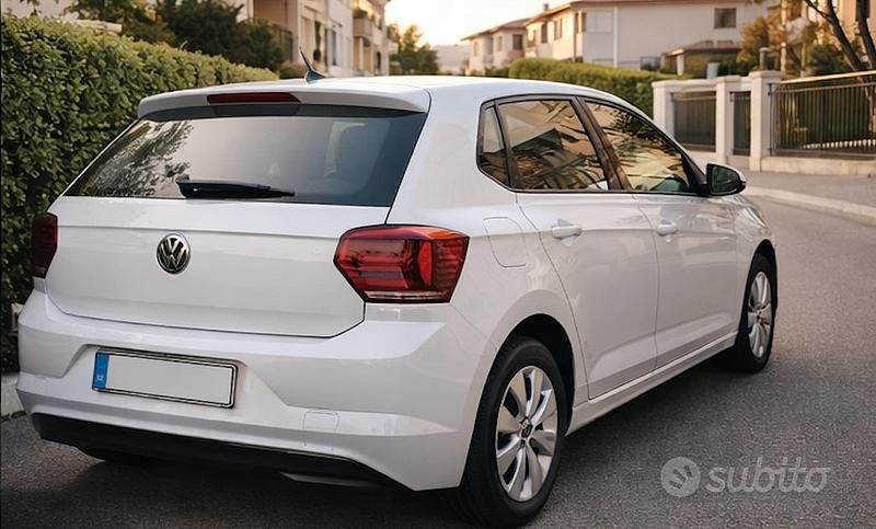 Usata VW Polo Trendline 80 CV (58 kW) 2017 Bianco Berlina