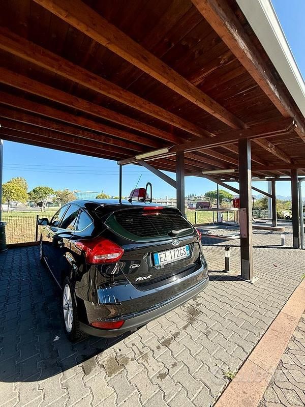 Usata Ford Focus Business Edition 120 CV (88 kW) 2015 Nero Berlina