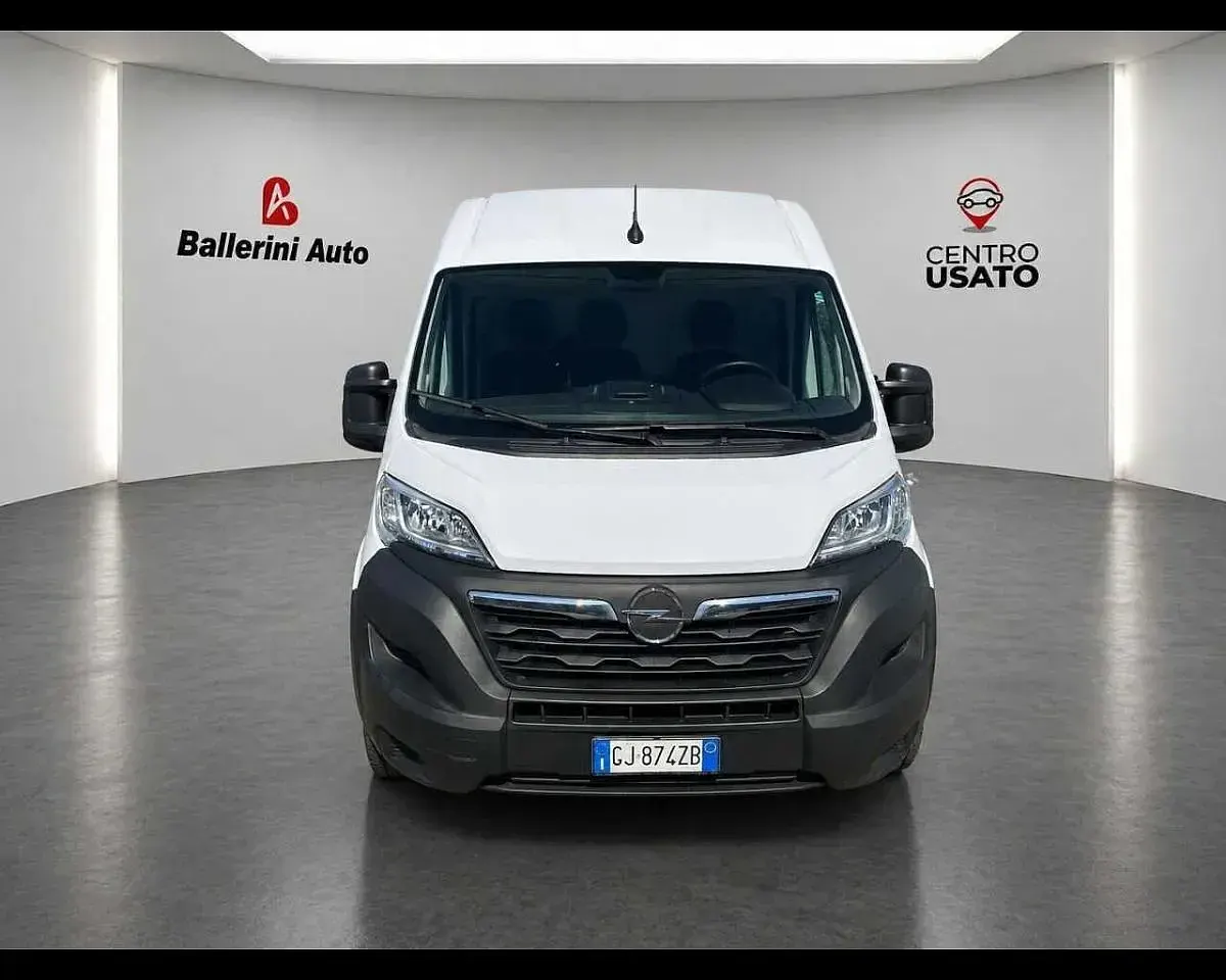 Usata Opel Movano 140 CV (102 kW) 2022 Furgone