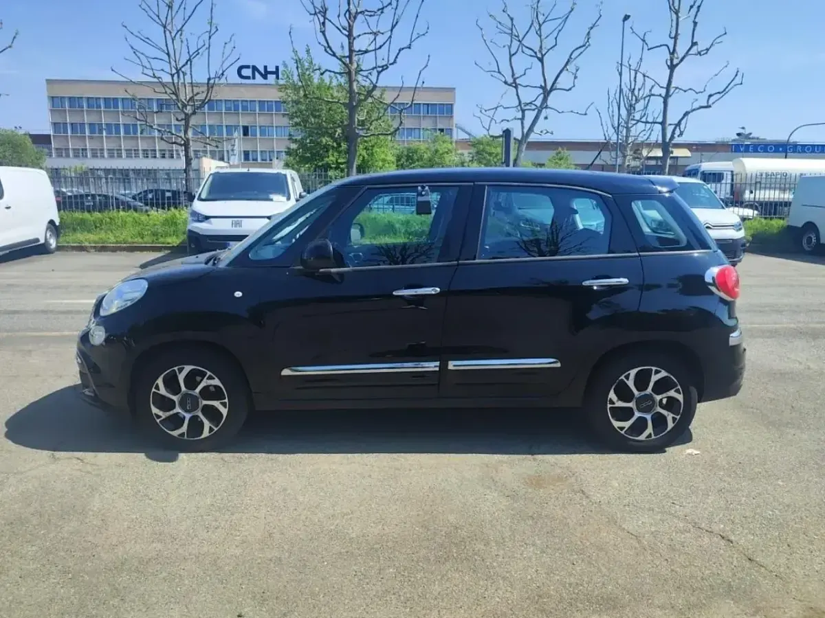 Używany Fiat 500L Pop Star 95 KM (69 kW) 2018 Czarny Minivan
