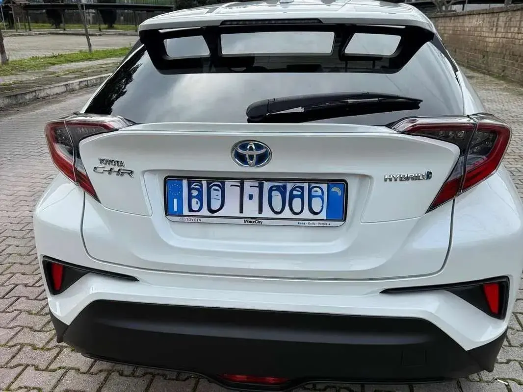 Usata Toyota C-HR Trend 98 CV (72 kW) 2019 Bianco SUV