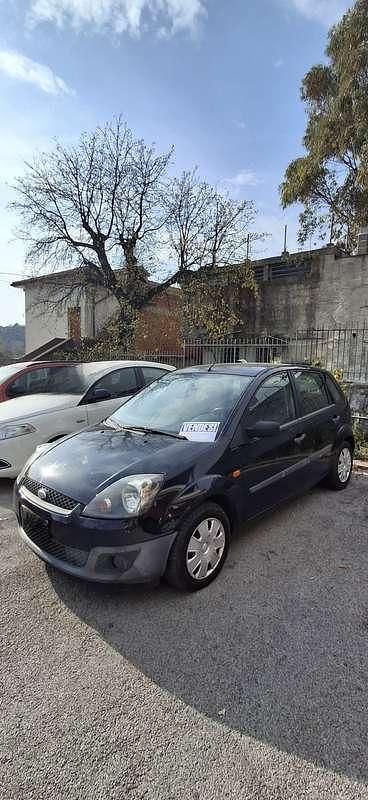 Usata Ford Fiesta Ghia 68 CV (50 kW) 2005 Utilitaria
