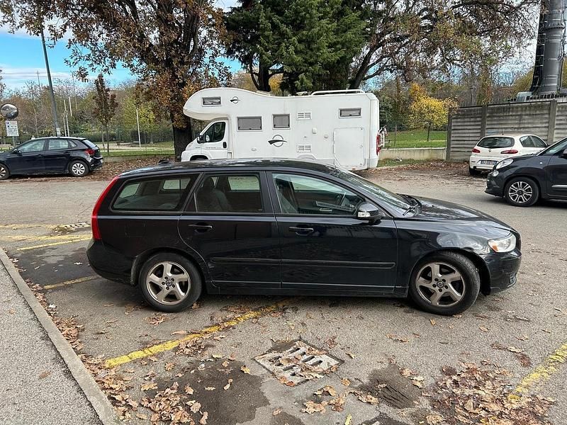 Usata Volvo V50 Plus 114 CV (83 kW) 2011 Nero Station wagon